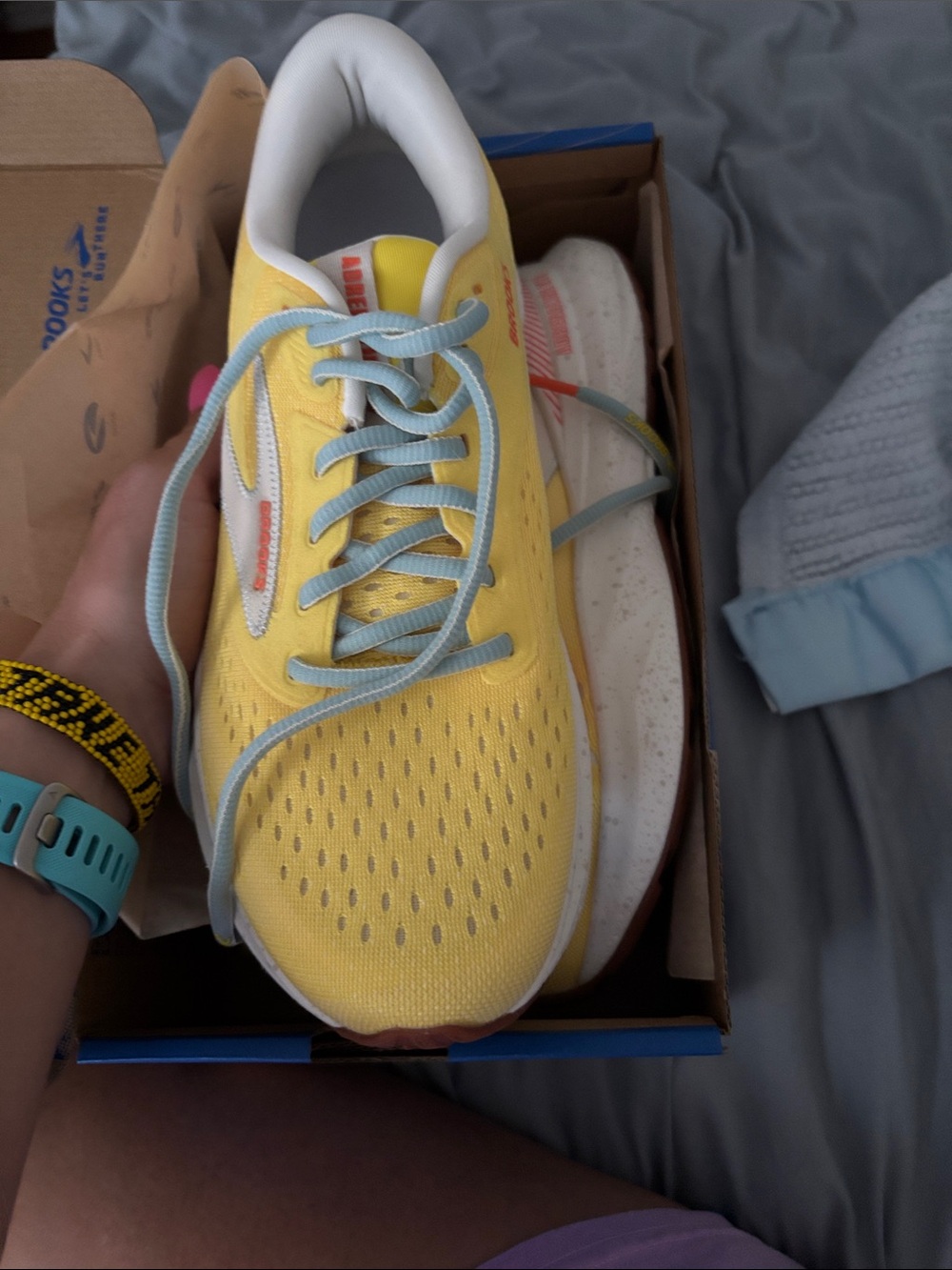 Brooks Women's Yellow Adrenaline gts 24 Sneakers with Light Blue Laces - Picture 7 of 7